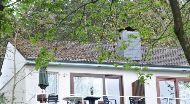 Cozy, Carefully Furnished Bungalow near Maas, Забронировать Дом для отпуска Динан 