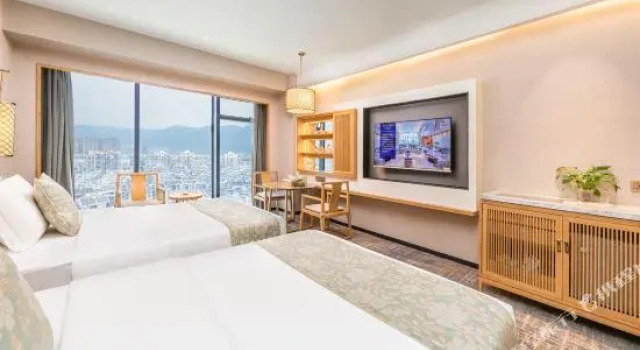 Plum Garden International Hotel (Fuzhou Guangminggang Park)