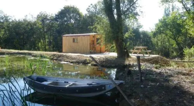 Les roulottes de Cambonis, Réserver Hôtel Bourret Tarn-et-Garonne