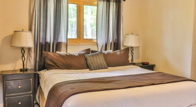Коттедж Premier Lost Lake Lodge