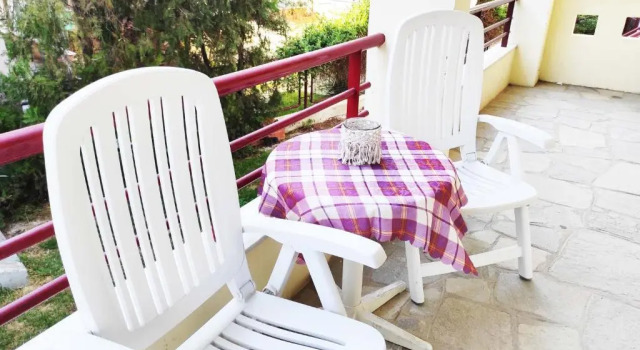 Коттедж Sea View Maisonette in Chanioti, 40m from the Beach