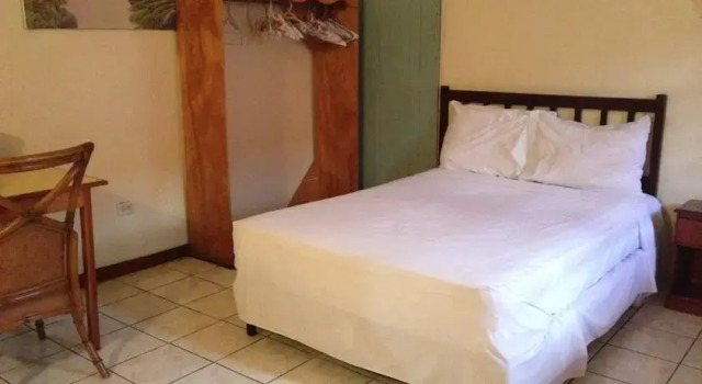 Olympia Crown Hotel