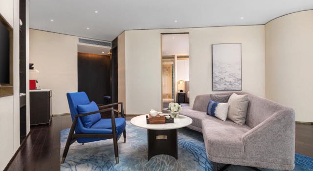 HUALUXE Shanghai Changfeng Park by IHG