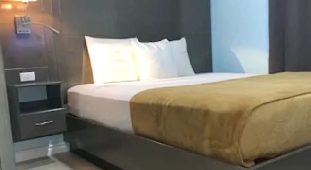 Одноместный номер Deluxe Airport Suites Hotel