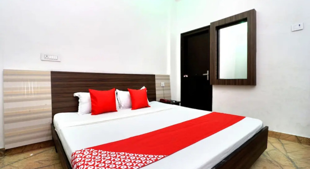 Hotel Sunview by OYO Rooms, Buchen Sie Hotel Abohar Punjab