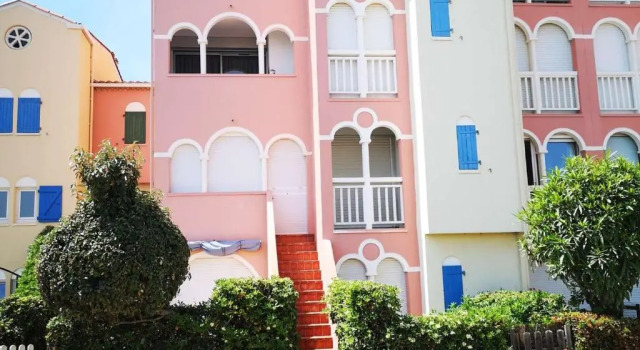 Appartement Le Barcarès, 2 pièces, 5 personnes - FR-1-195-82, Book Lejlighed Hoteller i Corbières med parkering, Parkering