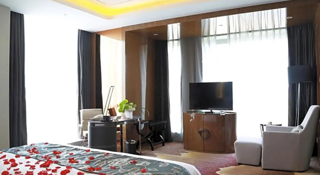 Люкс Business Ramada Plaza Liuzhou Liudong