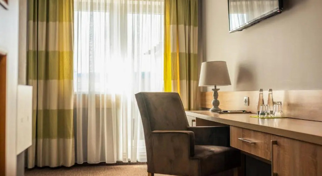 Двухместный номер Superior с балконом Hotel Mużakowski