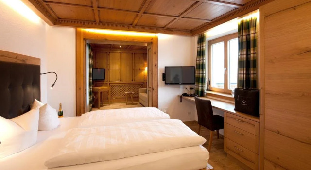 Hotel St Hubertus, Book Hotel Hotels in Vorarlberg with Parking, Parking