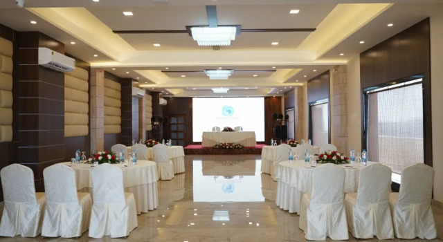 Grand Beach Resort, Buchen Sie Resort Mandarmani Westbengalen