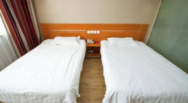 Thank You Hotel Nanfang North Bus Station, Varaa Hotelli Linyi Shandong