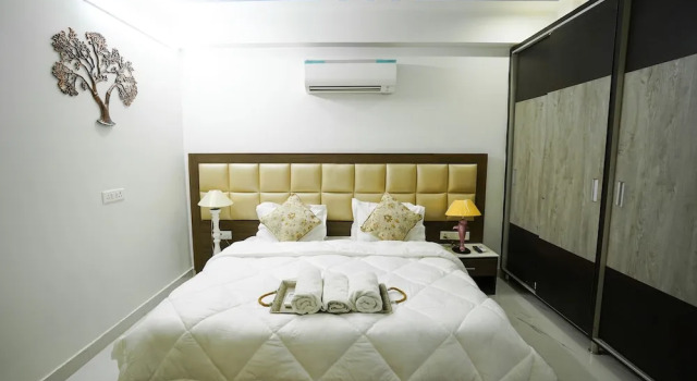 Апартаменты Standard Lime Tree 2Bhk Serviced Apartment