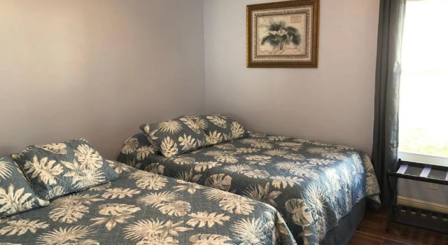 Коттедж Tiki Paradise House & pool - 10 min to Beach!