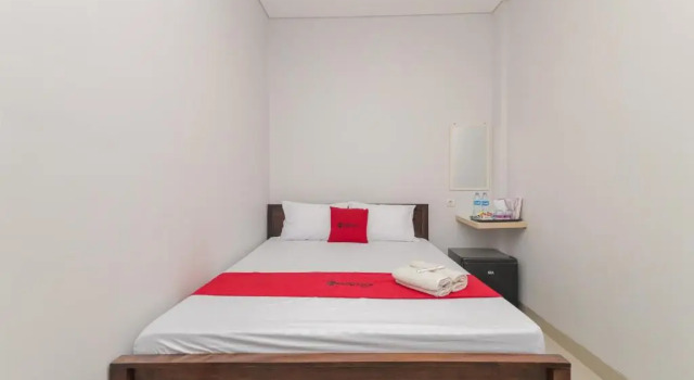 RedDoorz @ Gedangan Sidoarjo, Reservar Hotel Sidoarjo East Java