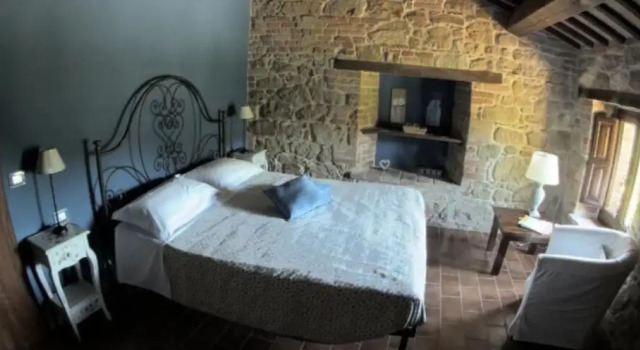 Terra di Magie, Rezervovat Hotel Amandola 