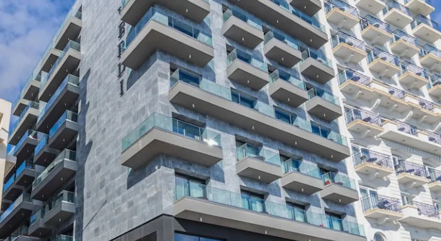 Verdi Gzira Promenade, Réserver Hôtel Hôtels à Île de Malte avec piscine, Piscine