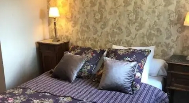 Четырёхместный номер Standard Hotel Le Ponteil