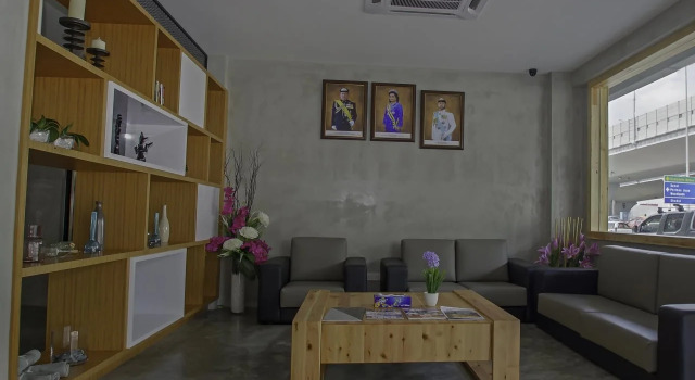 Insta Hotel
