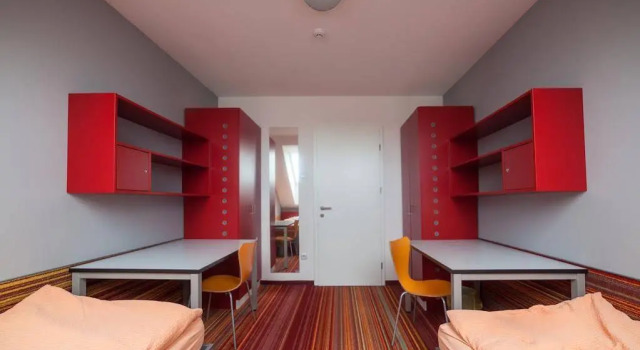 Hostel Pekarna, Prenota Ostello Maribor 