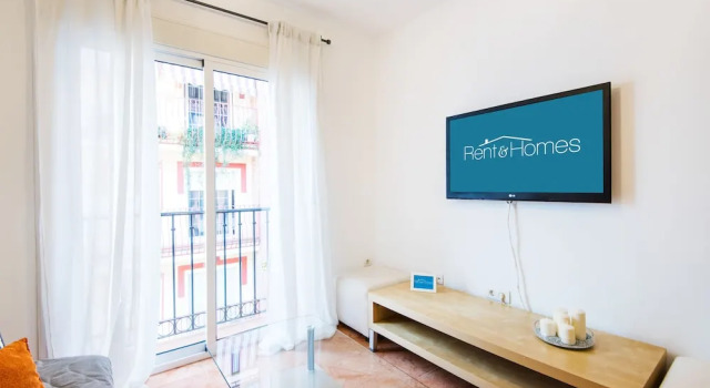 Rentandhomes fuengirola beach apartment