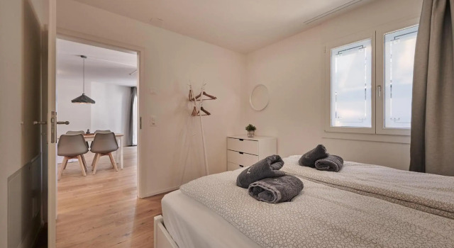 City Center Apartment with Mountain View, Забронировать Апартаменты/квартира Отели Интерлакен с парковкой, рядом с Железнодорожный вокзал Интерлакен Западный, Парковка