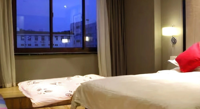 Homeinn Ripple Yun Hotel (Weihai Huoju 8th Street International Coastal Baths), Book Hotel Hoteller i Weihai med parkering, Parkering