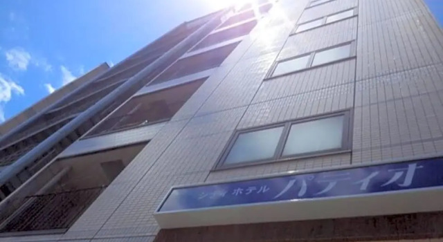 City Hotel Patio - Vacation STAY 11112v