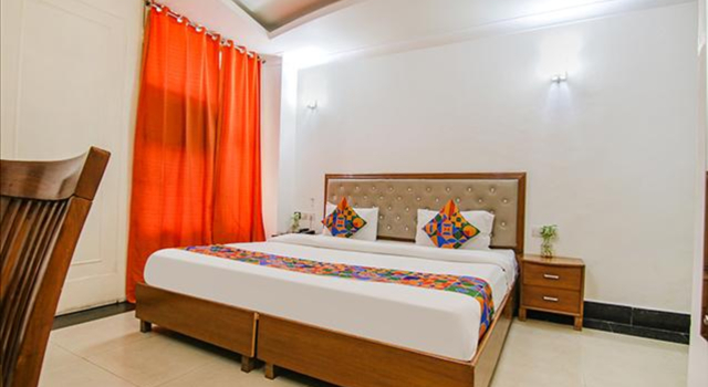 Номер Deluxe FabHotel JDM Residency