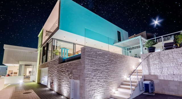 Luxury Villa Soleil with Swimming Pool