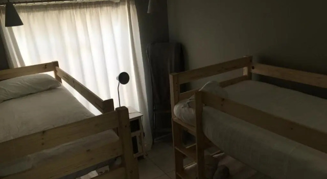 Deluxe Zimmer Spinoza Self Catering Accommodation