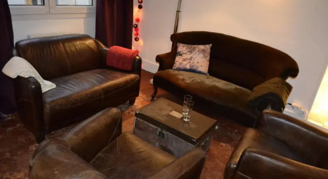 Les Tomettes Rouges, Book Hotel Paris Ile de France