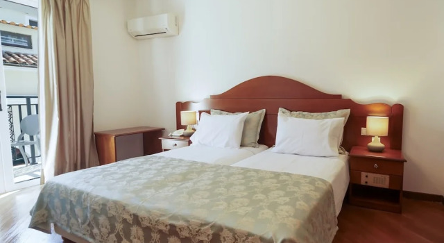 Номер Comfort с балконом Diana Hotel