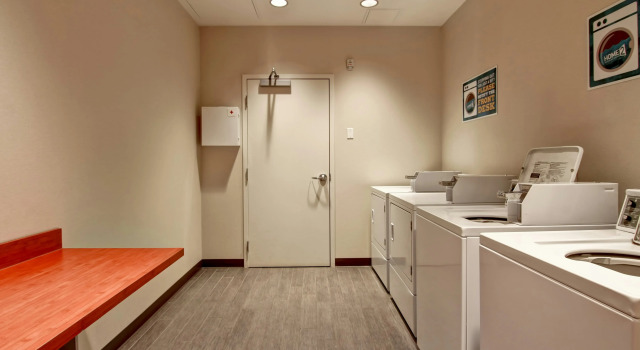 Home2 Suites by Hilton West Edmonton, Rezervovat Hotel Northwest Edmonton Edmonton
