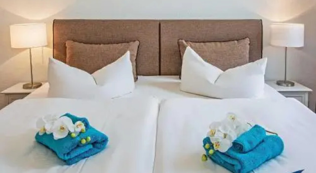Rolandseck II, Book Hotel Bansin Usedom