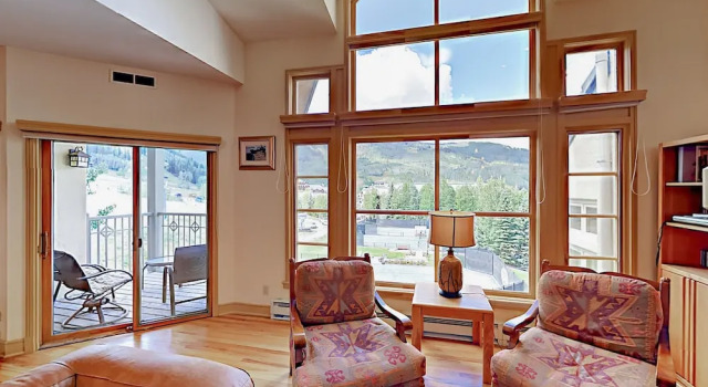 450 Offerson Road Townhouse by RedAwning, Забронировать Дом для отпуска Бивер-Крик Beaver Creek Ski, рядом с Гонконгский Диснейленд