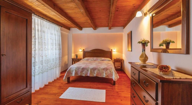 Nice Home in Vodnjan With Wifi and 4 Bedrooms