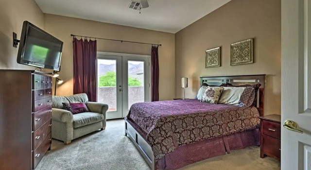Апартаменты Golf Course View & Pool Access: Gold Canyon Gem
