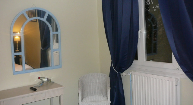 Hotel Le Faidherbe -Plages -Nausicaa -Q-Park, Забронировать Отель Отели Булонь-сюр-Мер с парковкой, рядом с Museo Libertador San Martín, Парковка
