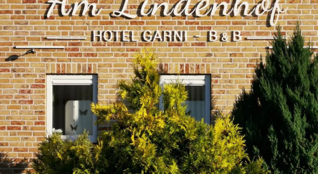 Am Lindenhof Bunde, Varaa Hotelli Bunde Cuxhaven