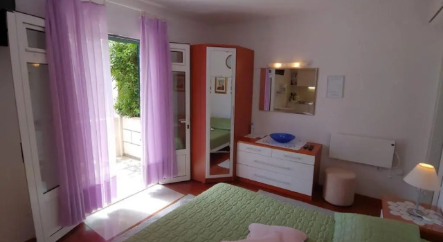 Студия Apartments Cvita - 150m from beach