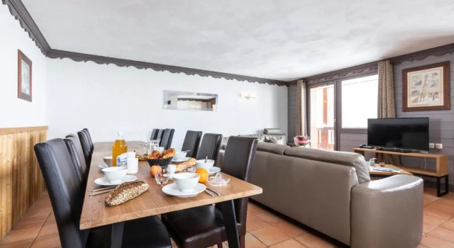 Кровать в общем номере с 6 комнатами Chalet des Neiges Plein Sud