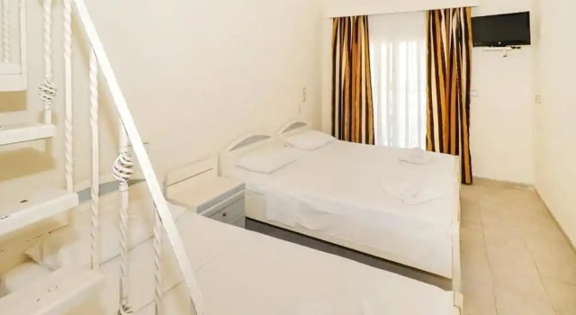 Семейный номер Standard Дуплекс с балконом Hanioti Grand Victoria