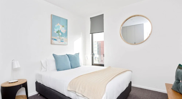 Palmerston St Apartments by Urban Rest, Забронировать Апартаменты/квартира Карлтон Мельбурн, рядом с Smith Street