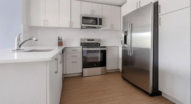 Двухместные апартаменты с 2 комнатами Landing Fort Myers Near Highland Pines