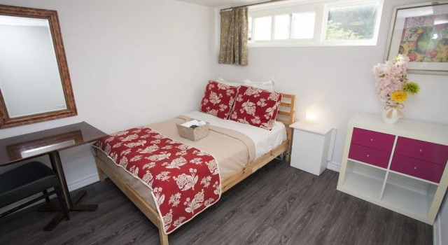 Cozy 3 bedroom, 2 bathroom Basement Suite in Toronto, Reservar Hotel Toronto Greater Toronto Area