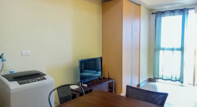 Номер Grand Condo in Mckinley Hill Taguig