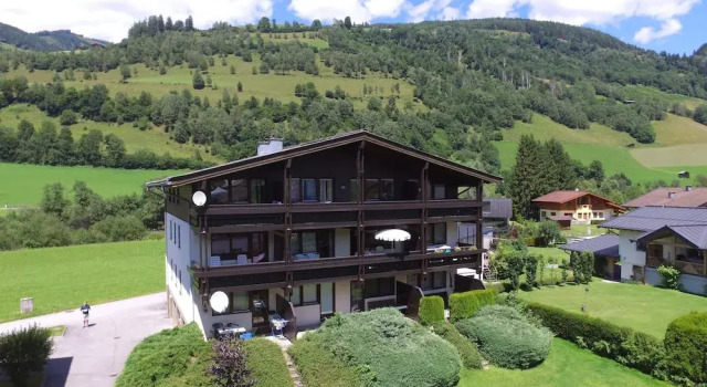 Апартаменты с балконом Apartment Niedernsill Near Ski Slopes