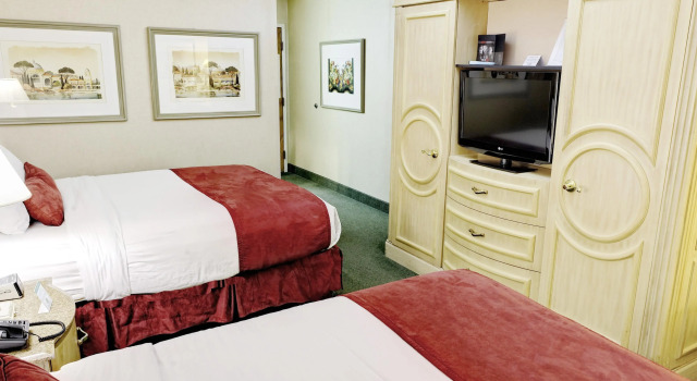 Двухместный люкс LivINN Hotel Cincinnati North/ Sharonville