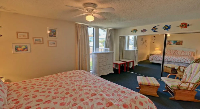 106 Las Brisas Poolside Condo 1 Bedroom Condo by RedAwning, Rezerwuj Hotel Hotele w Padre Island z parkingiem, Parking