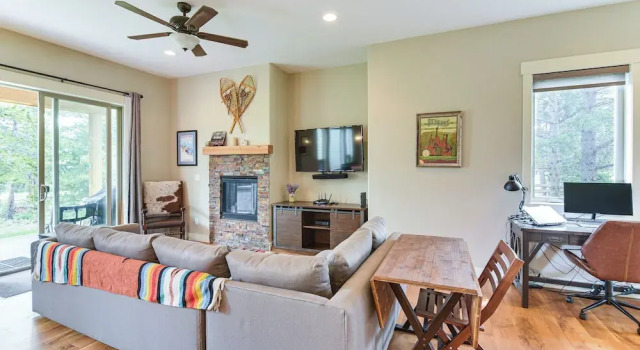 Central Fraser Vacation Rental w/ Private Hot Tub!
